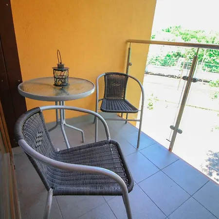 Jagiellońska - Apartament Pomarańczowy Oraz Zielony Apartament *